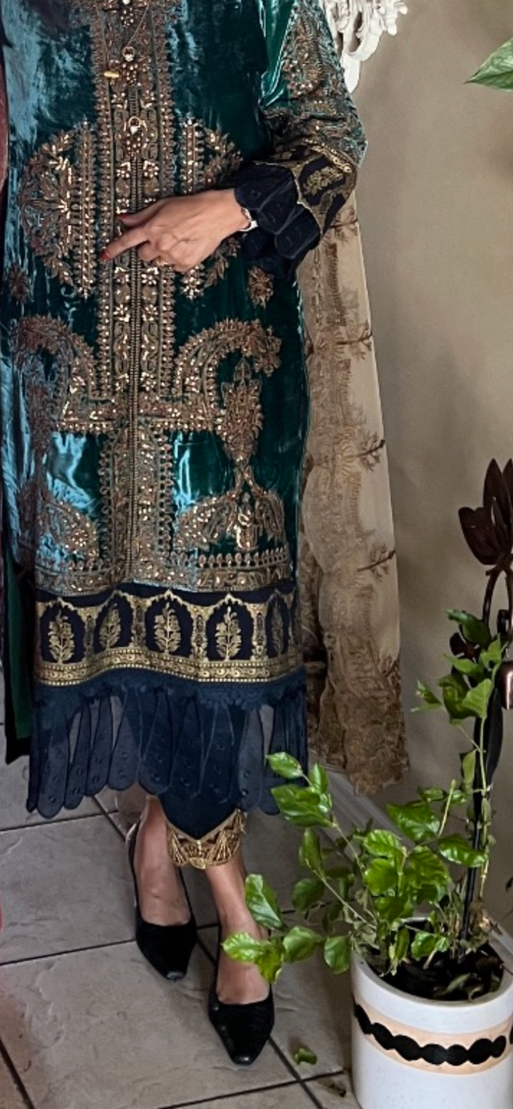 Pakistani suit
